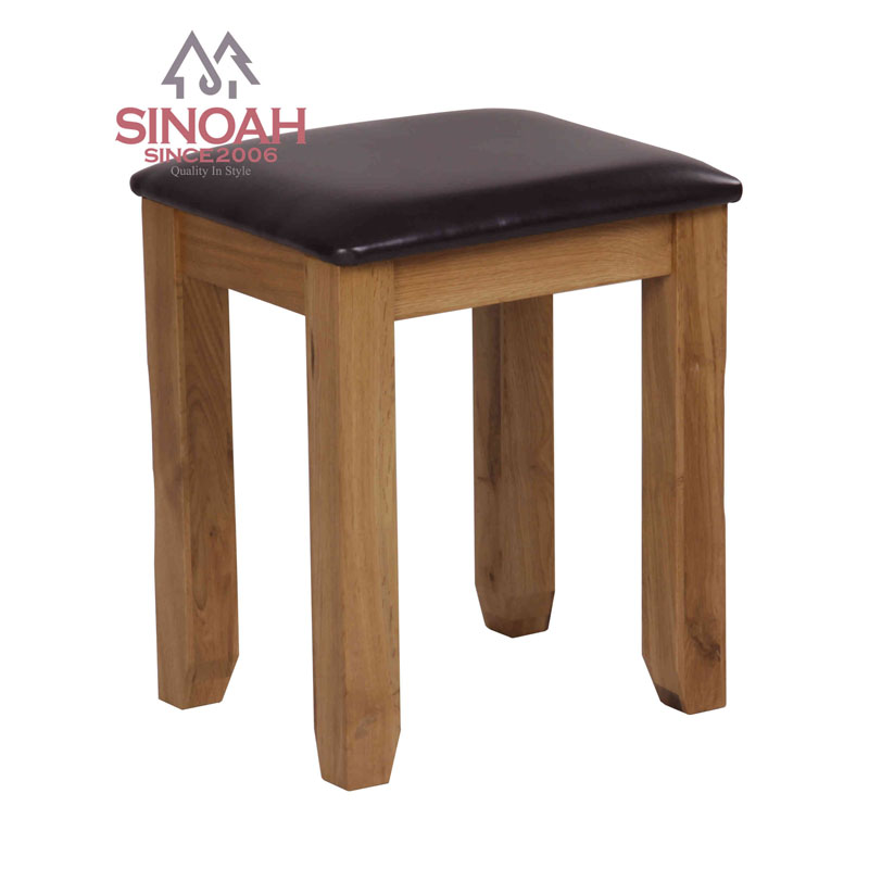 ອາຈົມແຕ່ງຕົວ Oak Rustic: ຍົກລະດັບຫ້ອງນອນຂອງເຈົ້າດ້ວຍສະເໜ່ທີ່ບໍ່ມີເວລາ